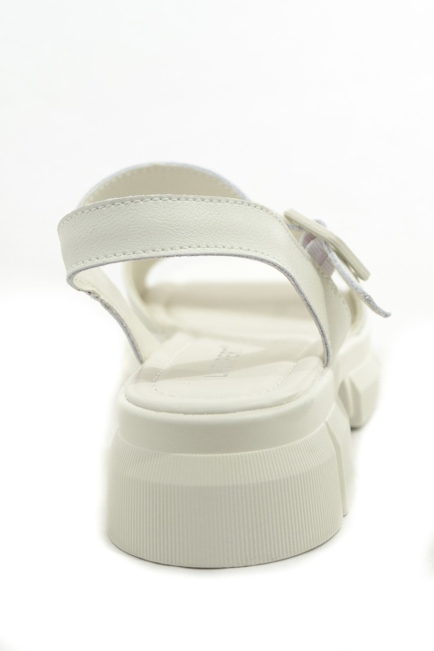 Босоножки Lifexpert. Артикул: Lifexpert BF8-22130-1M beige